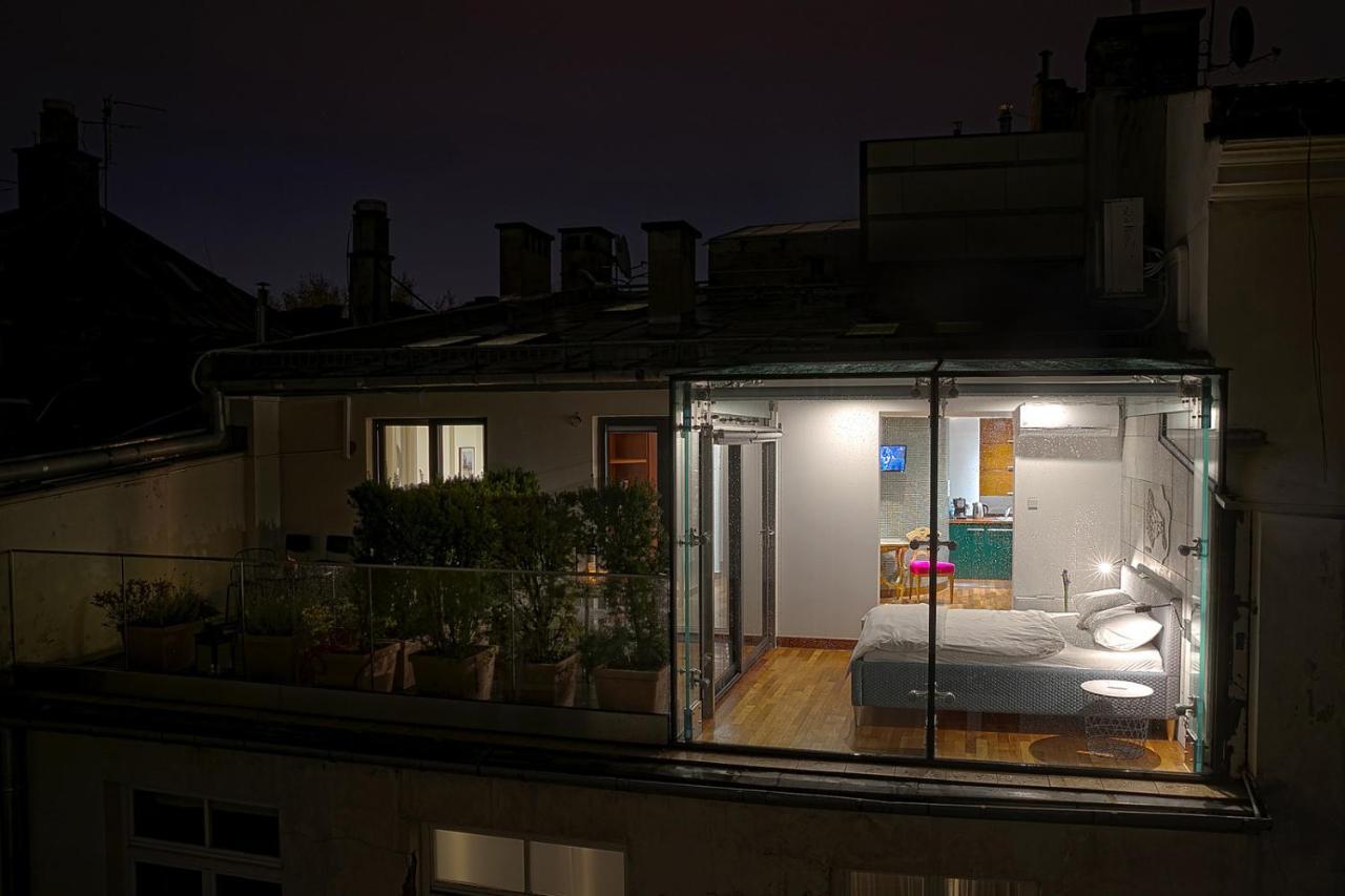 Main Square Studio With Terrace & Air Condition Krakov Exteriér fotografie