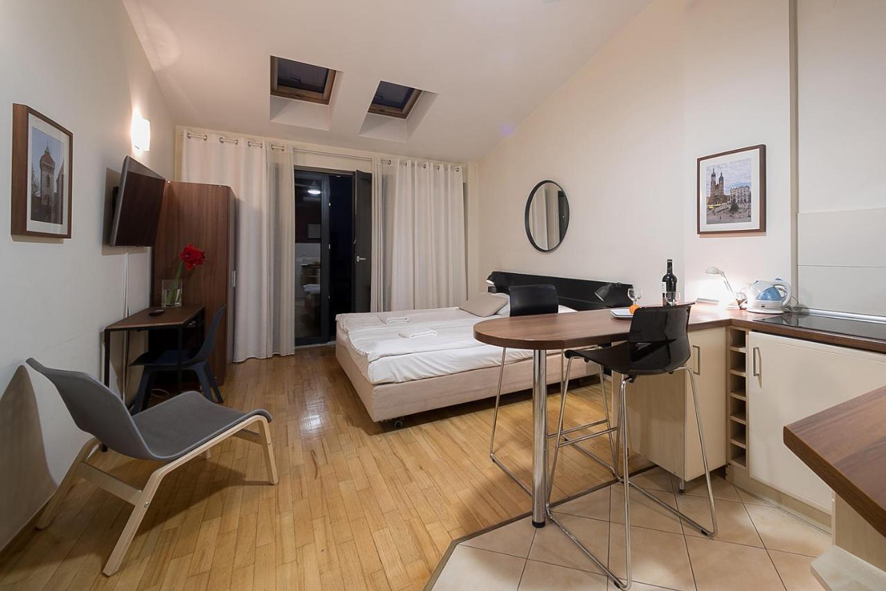 Main Square Studio With Terrace & Air Condition Krakov Exteriér fotografie