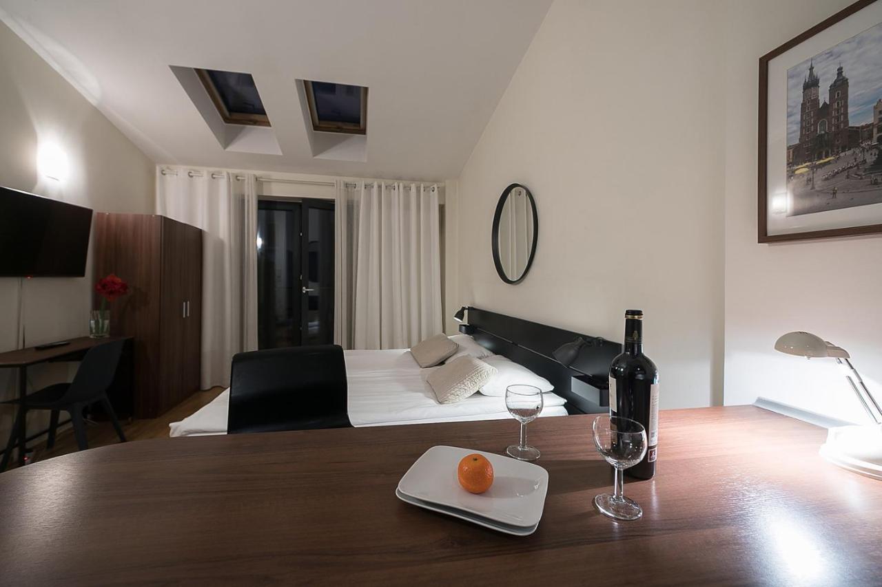 Main Square Studio With Terrace & Air Condition Krakov Exteriér fotografie